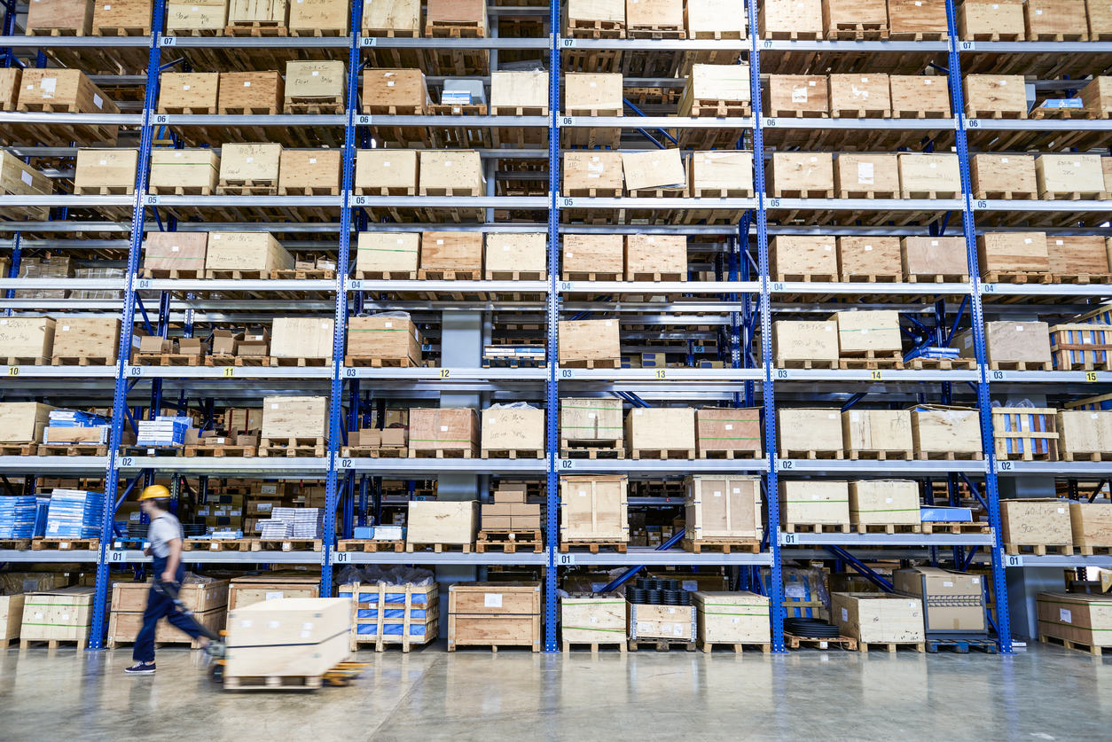 iStock-520705224 warehouse 2